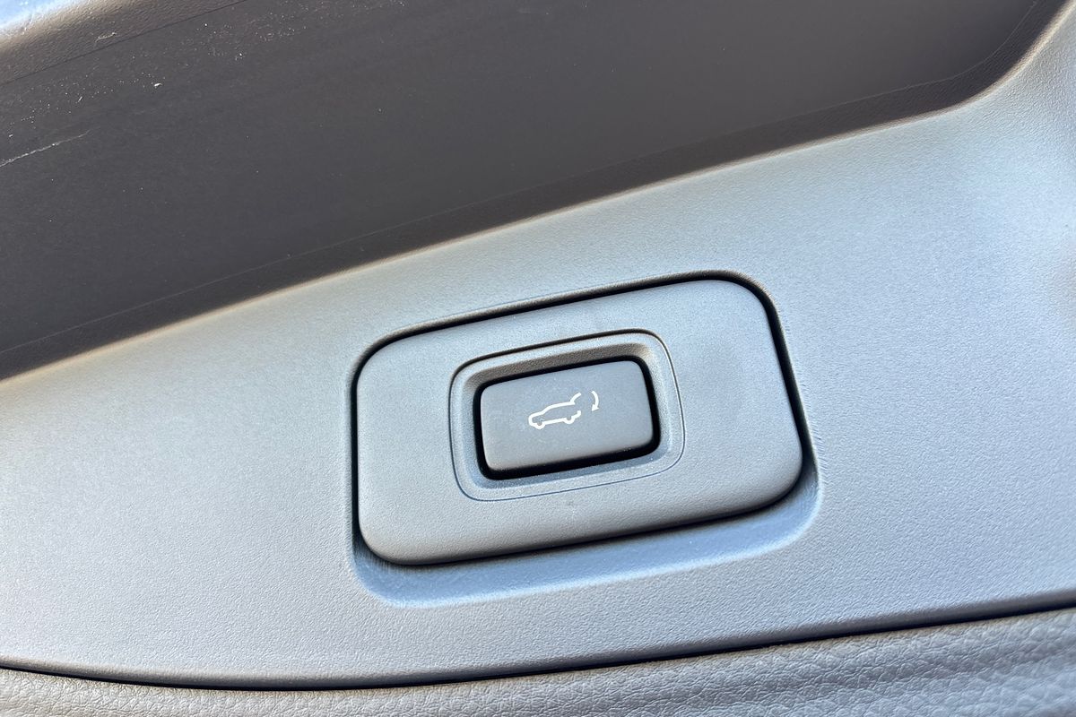 2025 Isuzu MU-X LS-U