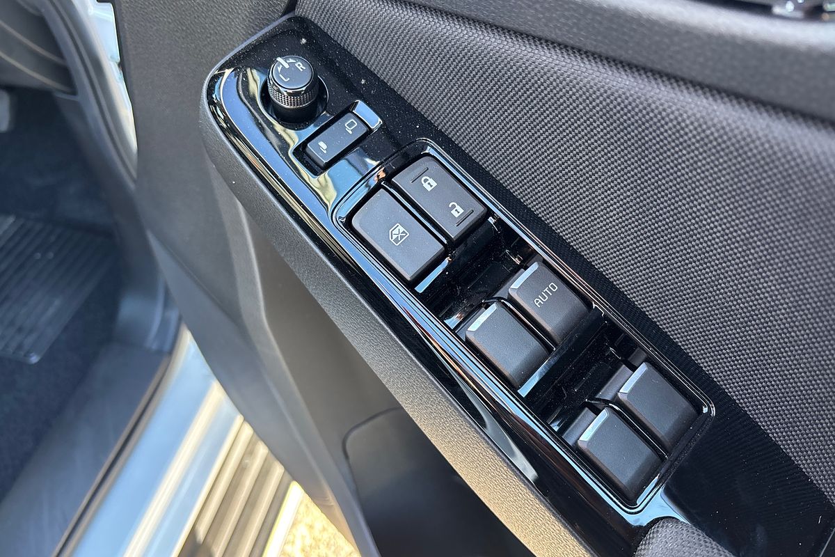 2025 Isuzu MU-X LS-U