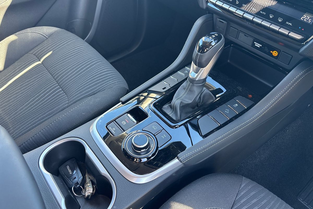 2025 Isuzu MU-X LS-U