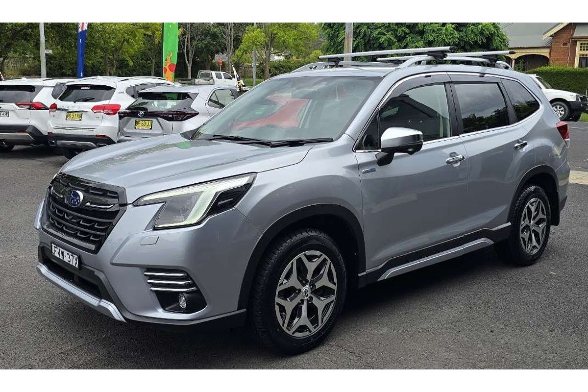 2023 Subaru Forester Hybrid S S5