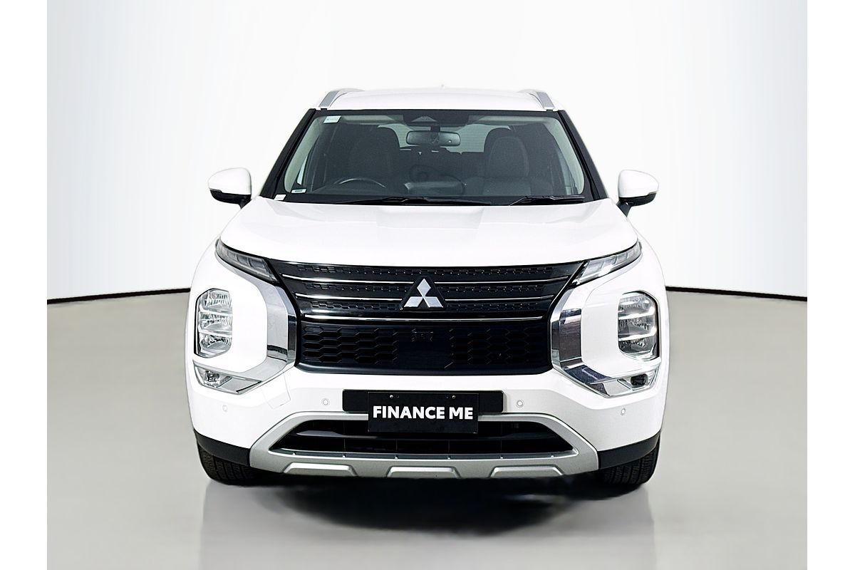 2024 Mitsubishi Outlander LS ZM