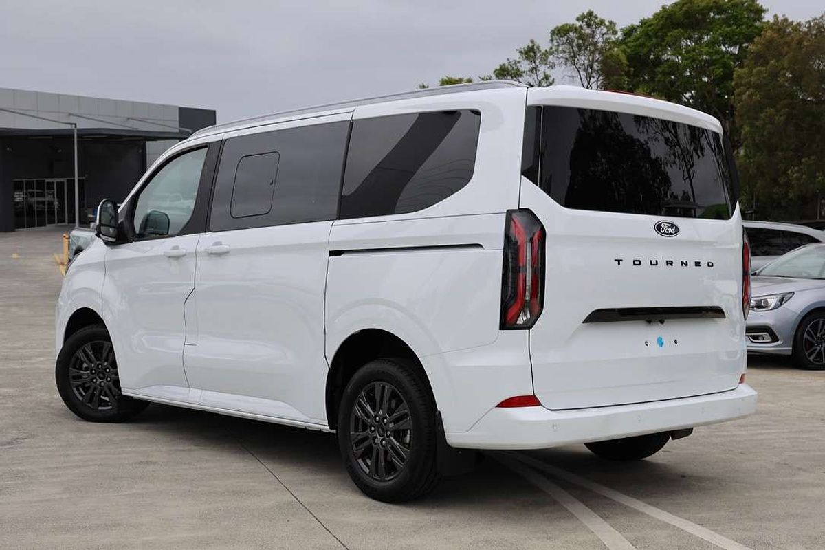 2024 Ford Tourneo Titanium X AV SWB