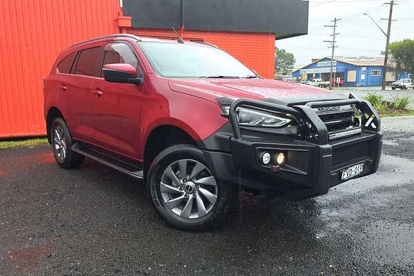 2023 Isuzu MU-X LS-U