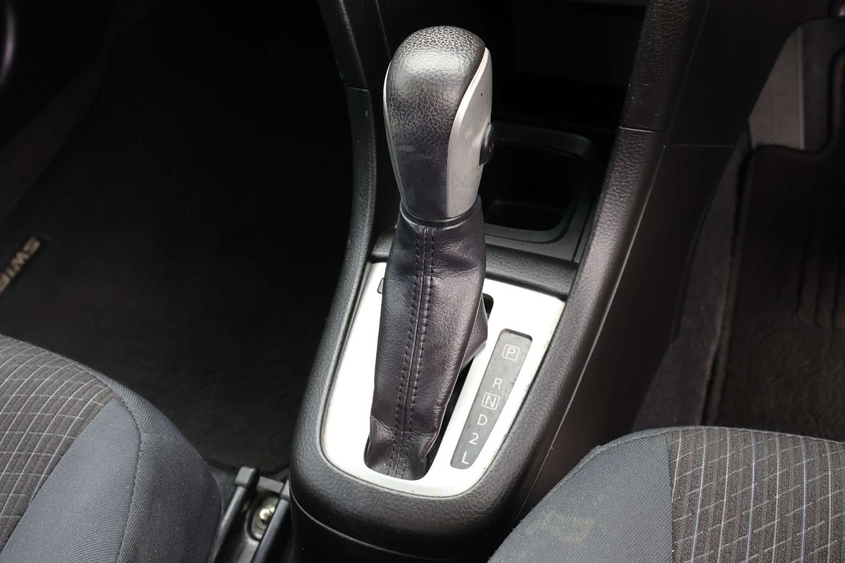 2013 Suzuki Swift GA FZ