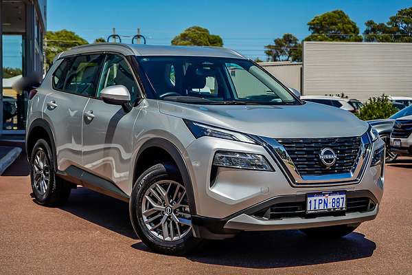 2025 Nissan X-TRAIL ST T33