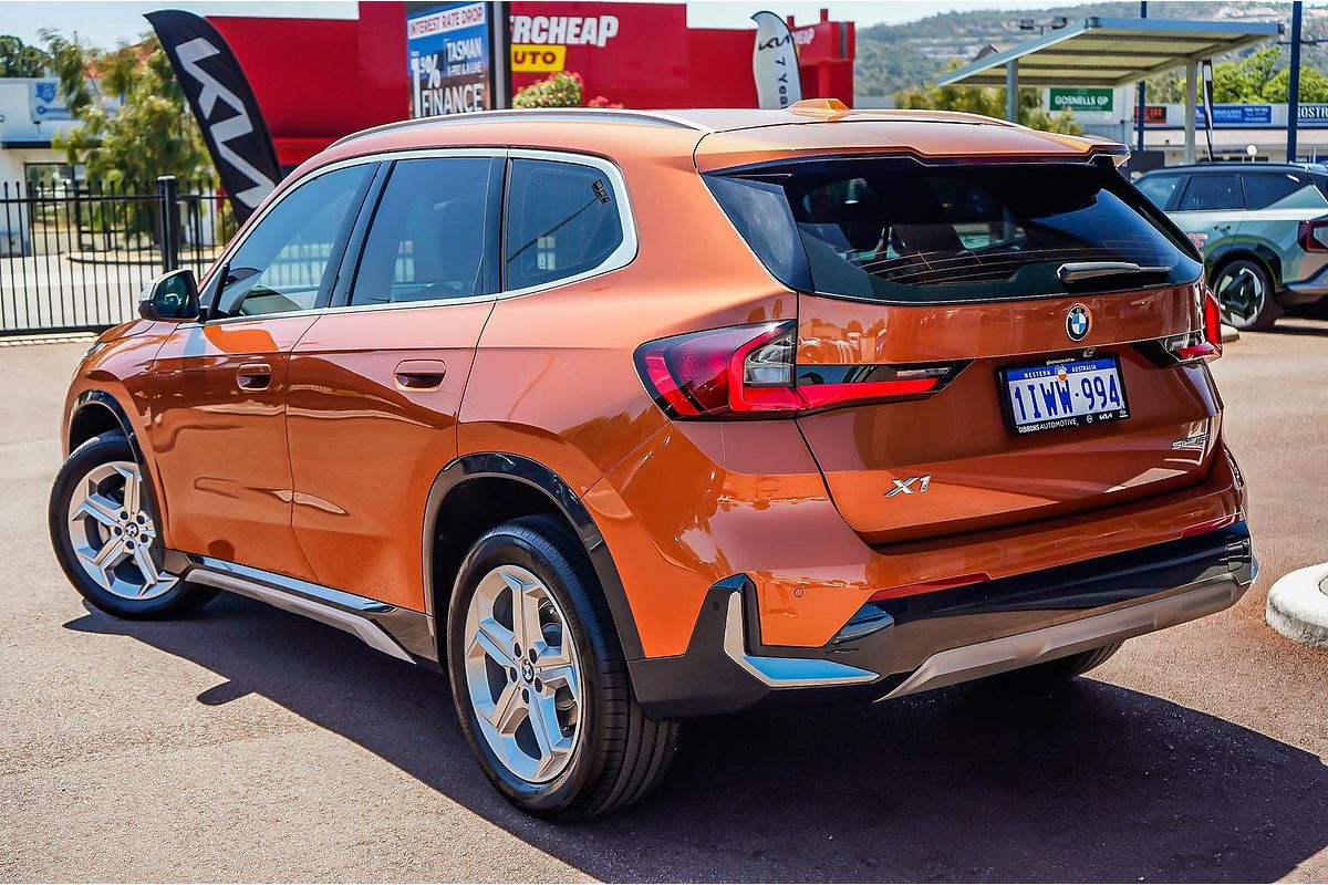 2023 BMW X1 sDrive18i U11