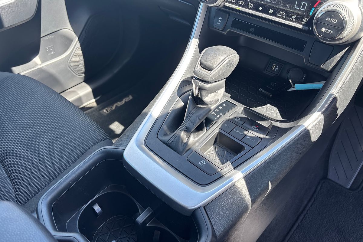 2024 Toyota RAV4 GX AXAH52R