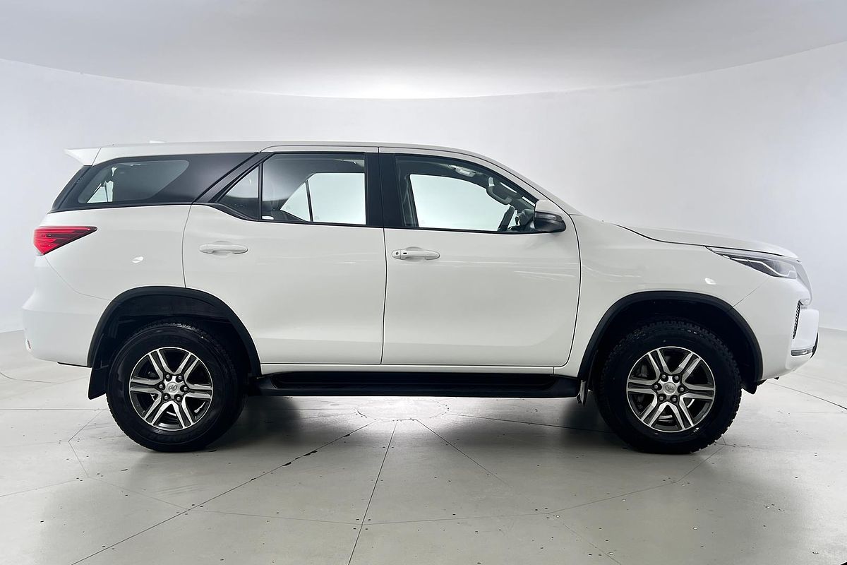 2022 Toyota Fortuner GX GUN156R