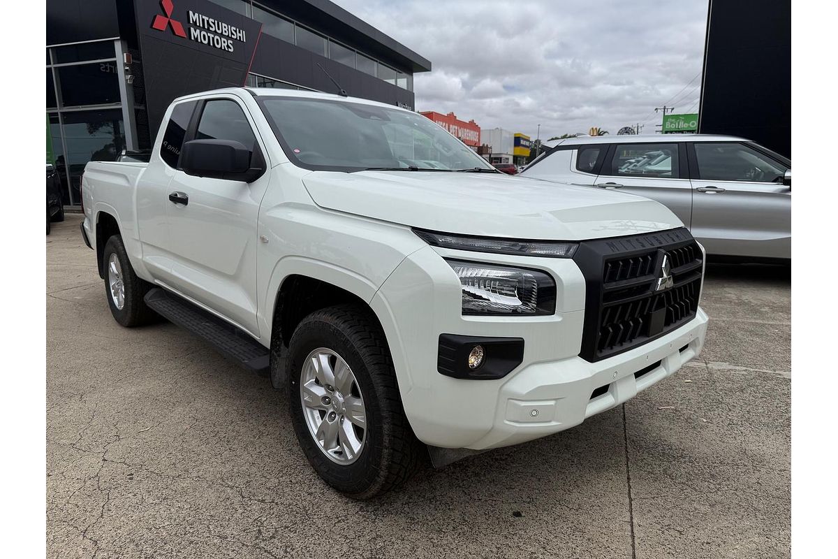 2025 Mitsubishi Triton GLX+ MV 4X4