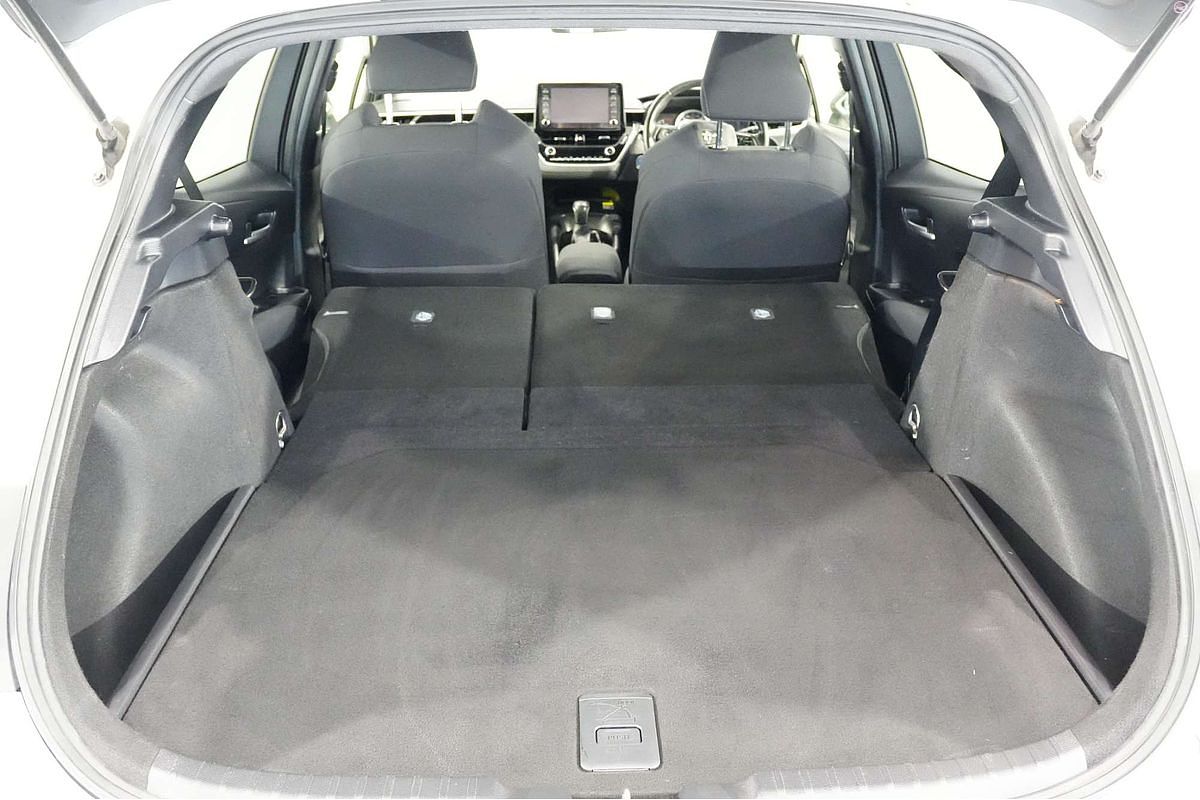 2019 Toyota Corolla SX Hybrid ZWE211R