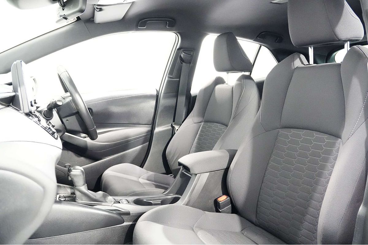 2019 Toyota Corolla SX Hybrid ZWE211R