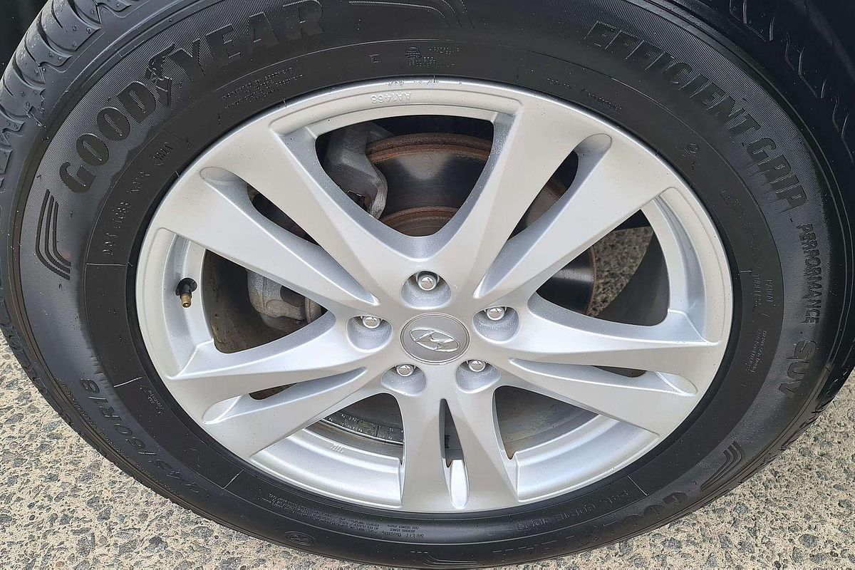 2011 Hyundai Santa Fe Highlander CM