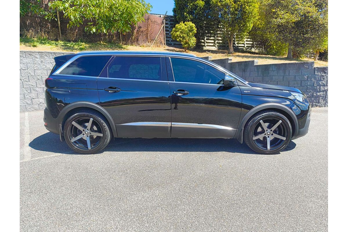 2018 Peugeot 5008 GT P87