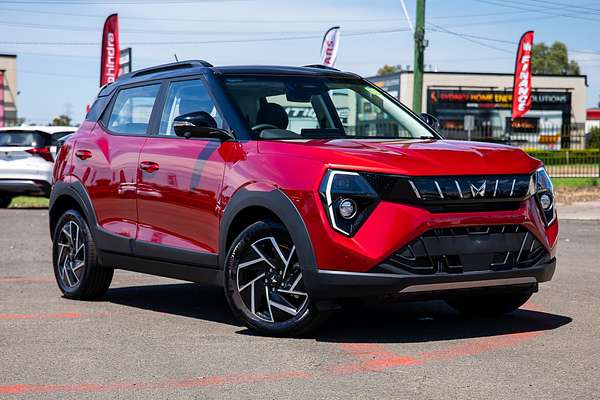 2025 Mahindra XUV3XO AX5L