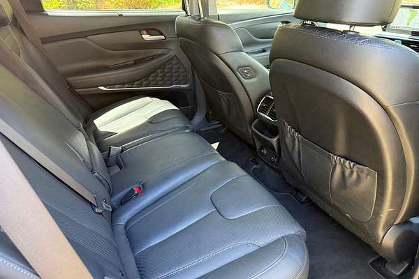 2018 Hyundai Santa Fe Highlander TM thumb-15