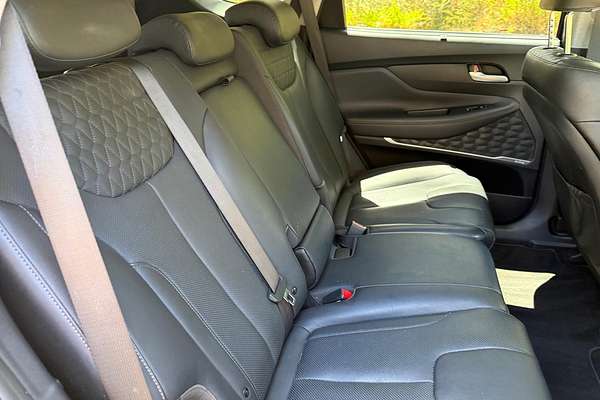 2018 Hyundai Santa Fe Highlander TM thumb-16