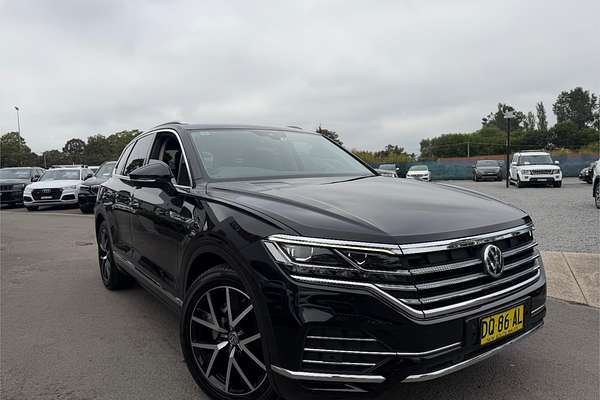 2019 Volkswagen Touareg 190TDI Launch Edition CR