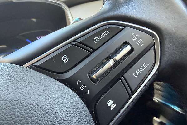 2018 Hyundai Santa Fe Highlander TM thumb-31