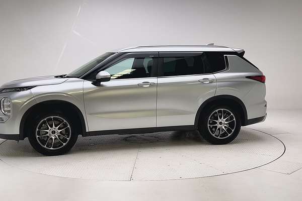 2021 Mitsubishi Outlander LS ZM thumb-6