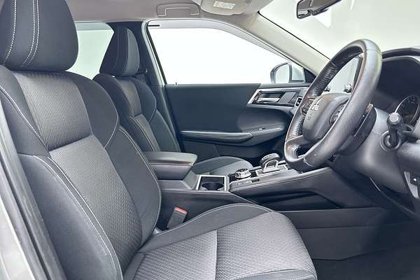 2021 Mitsubishi Outlander LS ZM thumb-12