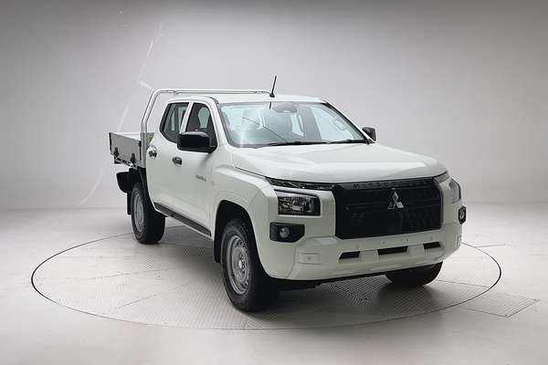 2025 Mitsubishi Triton GLX MV 4X4 thumb-4