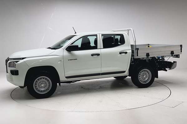 2025 Mitsubishi Triton GLX MV 4X4 thumb-6