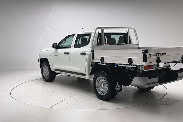 2025 Mitsubishi Triton GLX MV 4X4 thumb-8