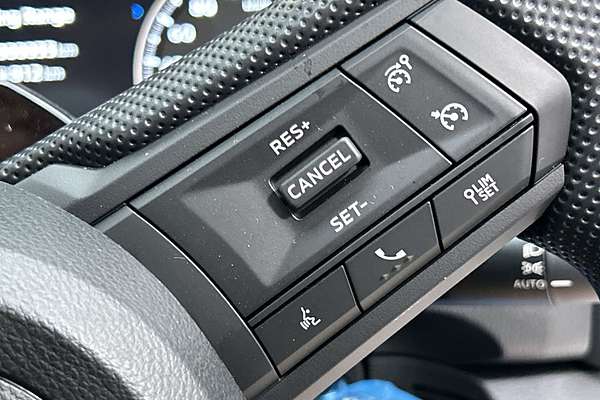 2025 Mitsubishi Triton GLX MV 4X4 thumb-16