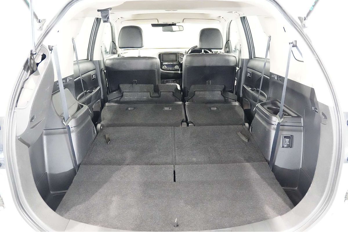 2016 Mitsubishi Outlander Exceed ZK