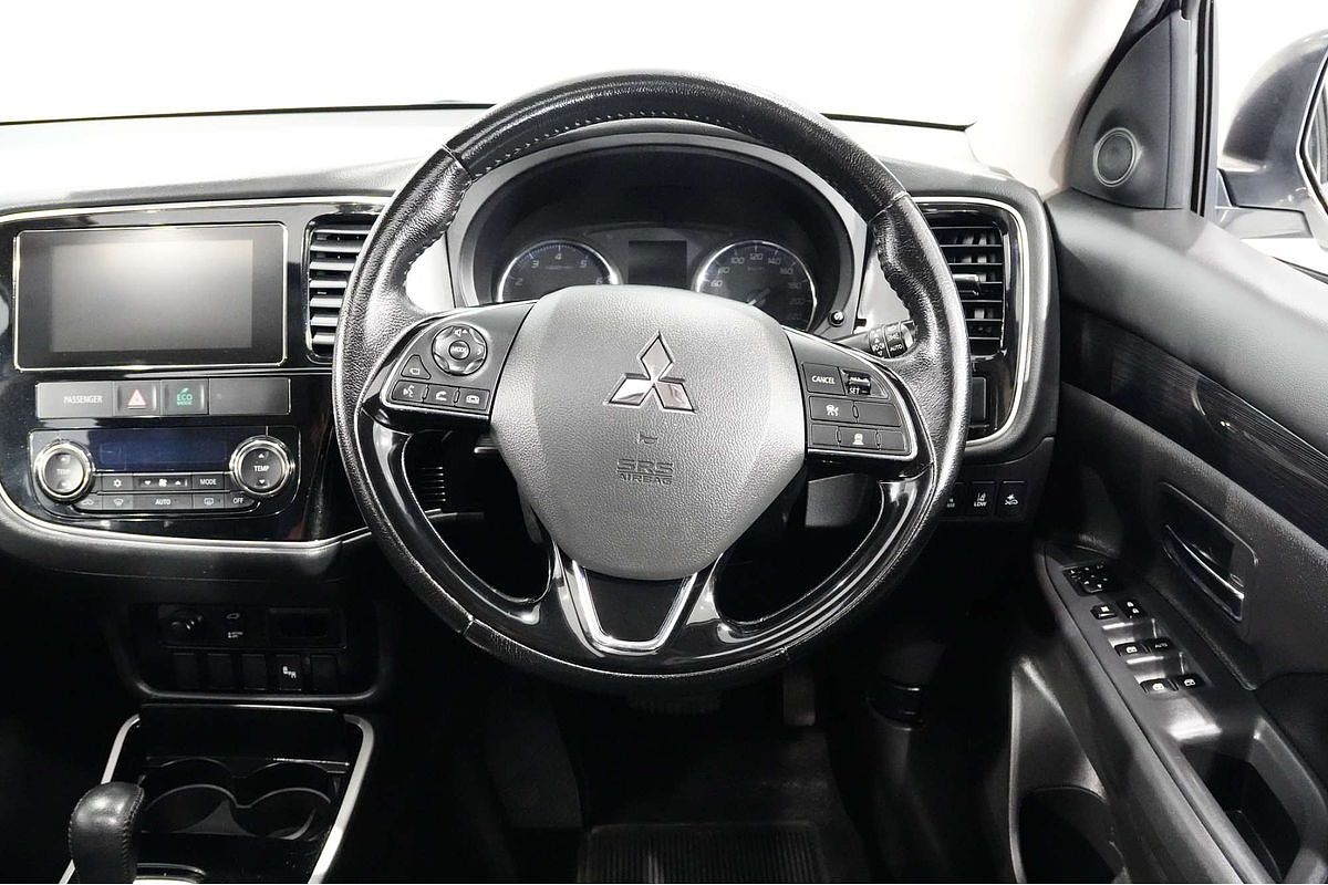 2016 Mitsubishi Outlander Exceed ZK