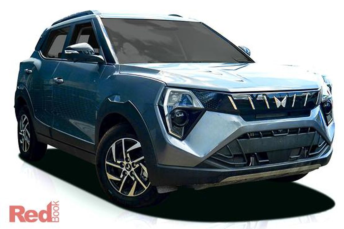 2025 Mahindra XUV3XO AX5L
