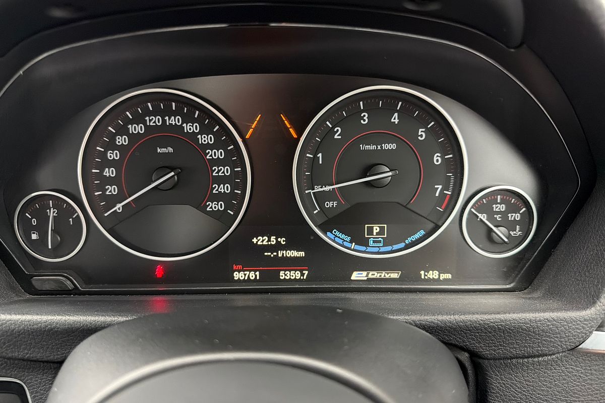 2017 BMW 3 Series 330e Sport Line F30 LCI