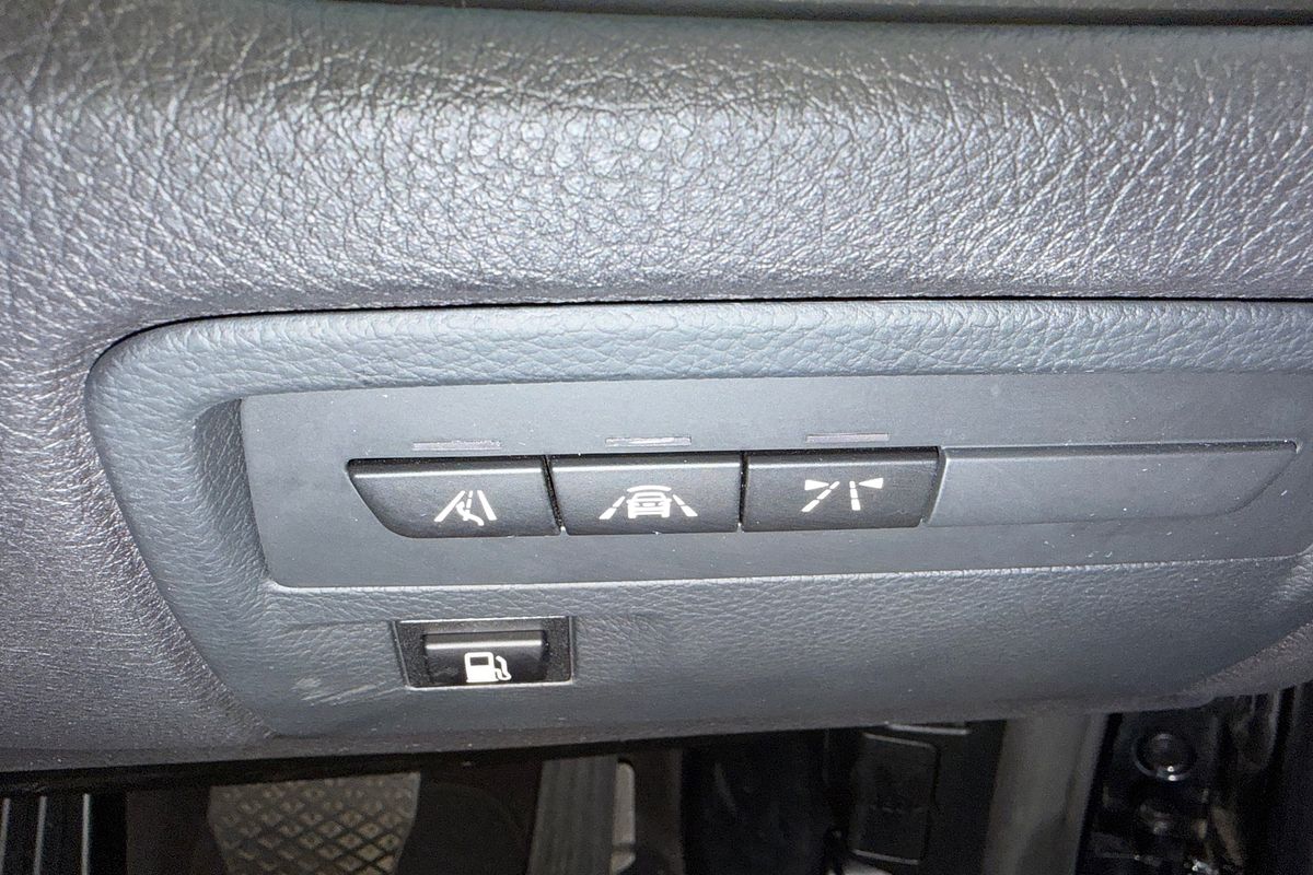 2017 BMW 3 Series 330e Sport Line F30 LCI