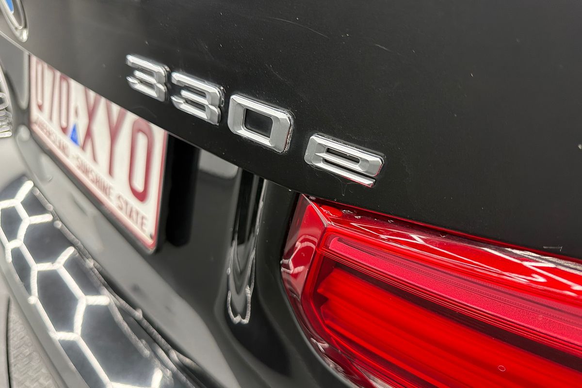 2017 BMW 3 Series 330e Sport Line F30 LCI