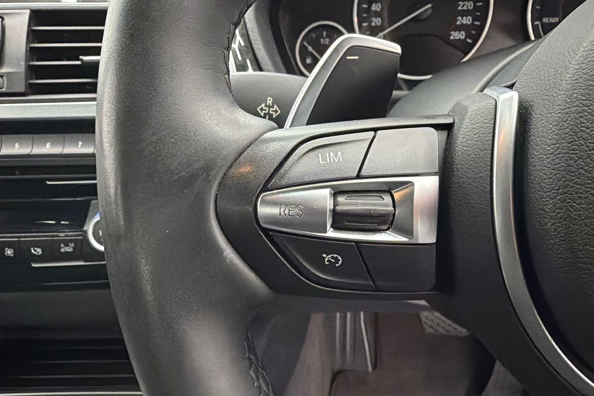 2017 BMW 3 Series 330e Sport Line F30 LCI