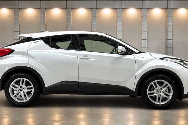 2023 Toyota C-HR GXL NGX10R
