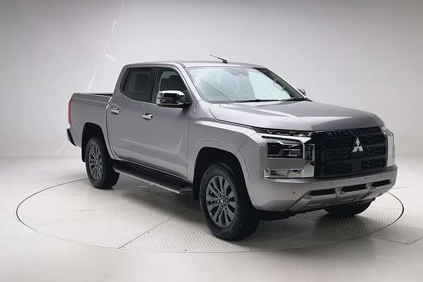 2025 Mitsubishi Triton GLS MV 4X4 thumb-1