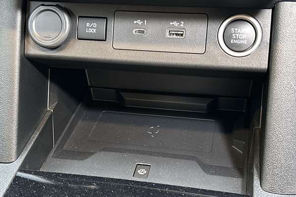 2025 Mitsubishi Triton GLS MV 4X4 thumb-15