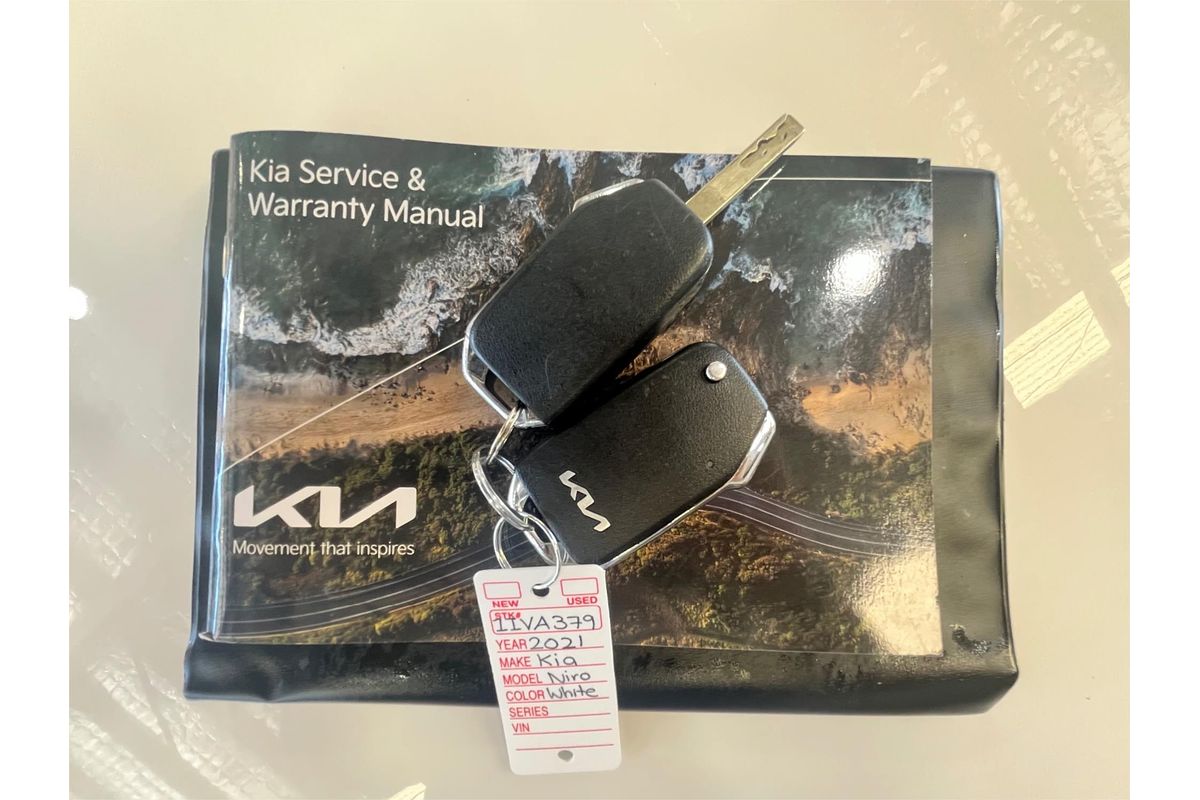 2021 Kia Niro Hybrid S DE