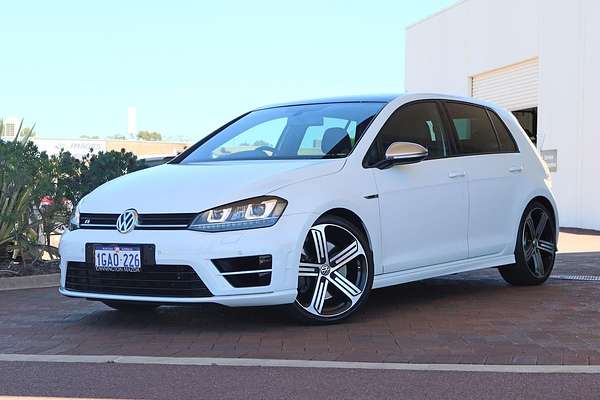 2016 Volkswagen Golf R 7