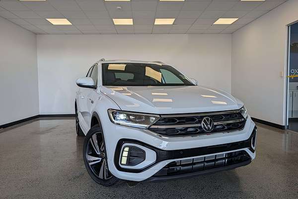 2025 Volkswagen T-Roc 140TSI R-Line D11
