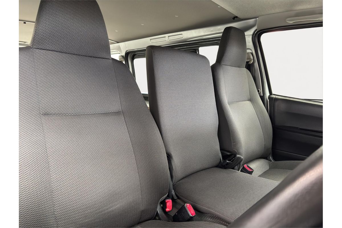 2015 Toyota Hiace DX