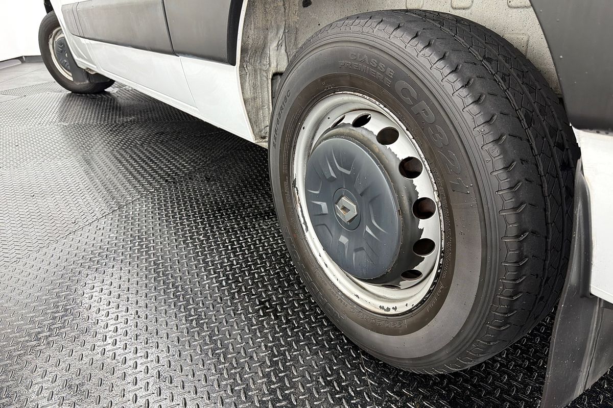 2019 Renault Master X62 MWB Mid Roof