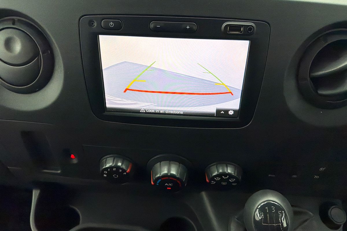 2019 Renault Master X62 MWB Mid Roof