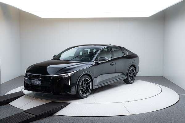 2025 Kia K4 GT-Line CL4m