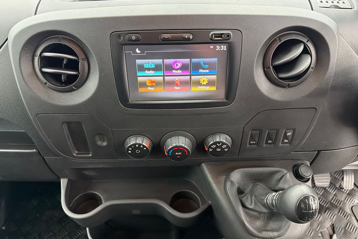 2019 Renault Master X62 MWB Mid Roof