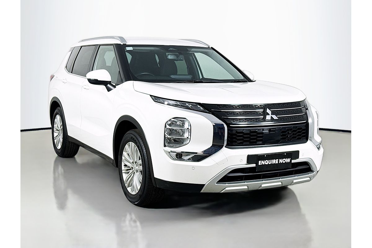 2024 Mitsubishi Outlander LS ZM