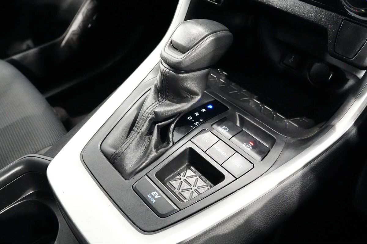 2021 Toyota RAV4 GX AXAH52R