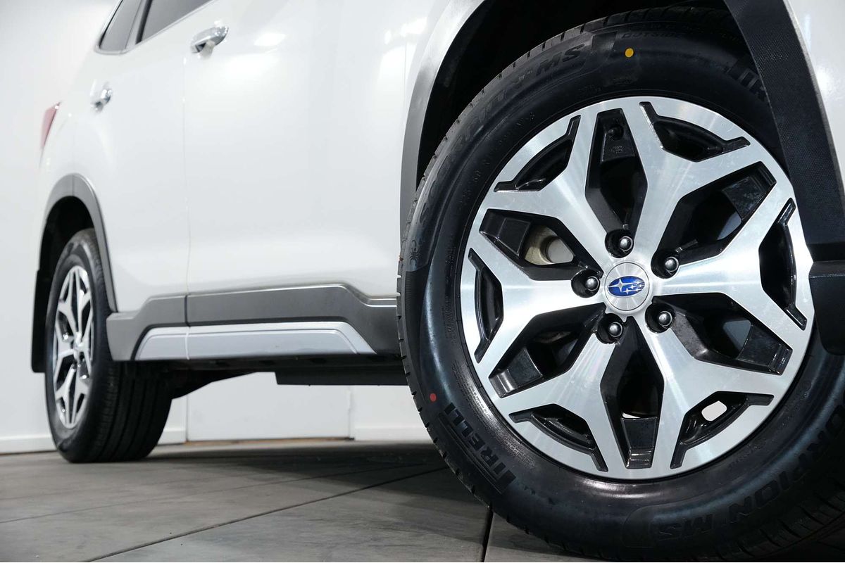 2023 Subaru Forester Hybrid L S5