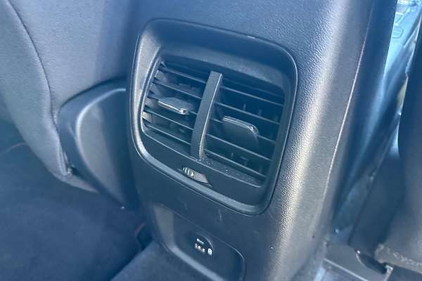 2021 Ford Escape ST-Line ZH thumb-7